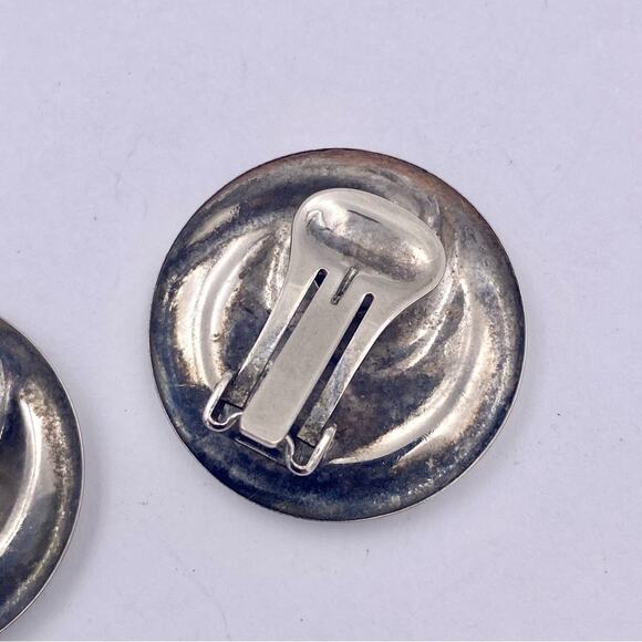 Art Nouveau Revival Style Swirl Circle Clip On Earrings - Picture 9 of 14